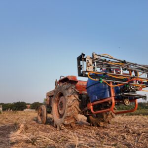 giàn phun thuốc sâu gắn máy cày croptex