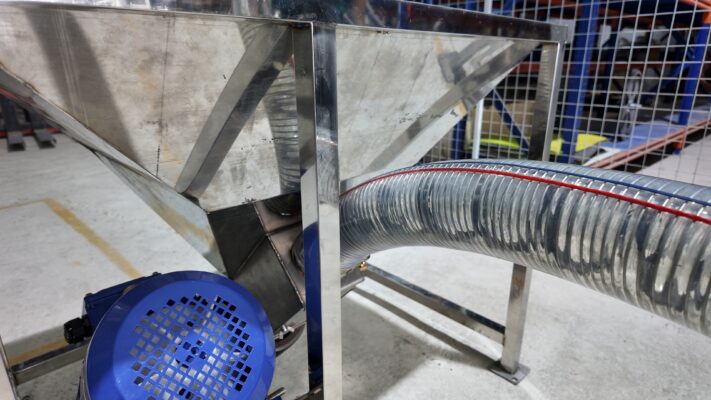 vít tải ống mềm