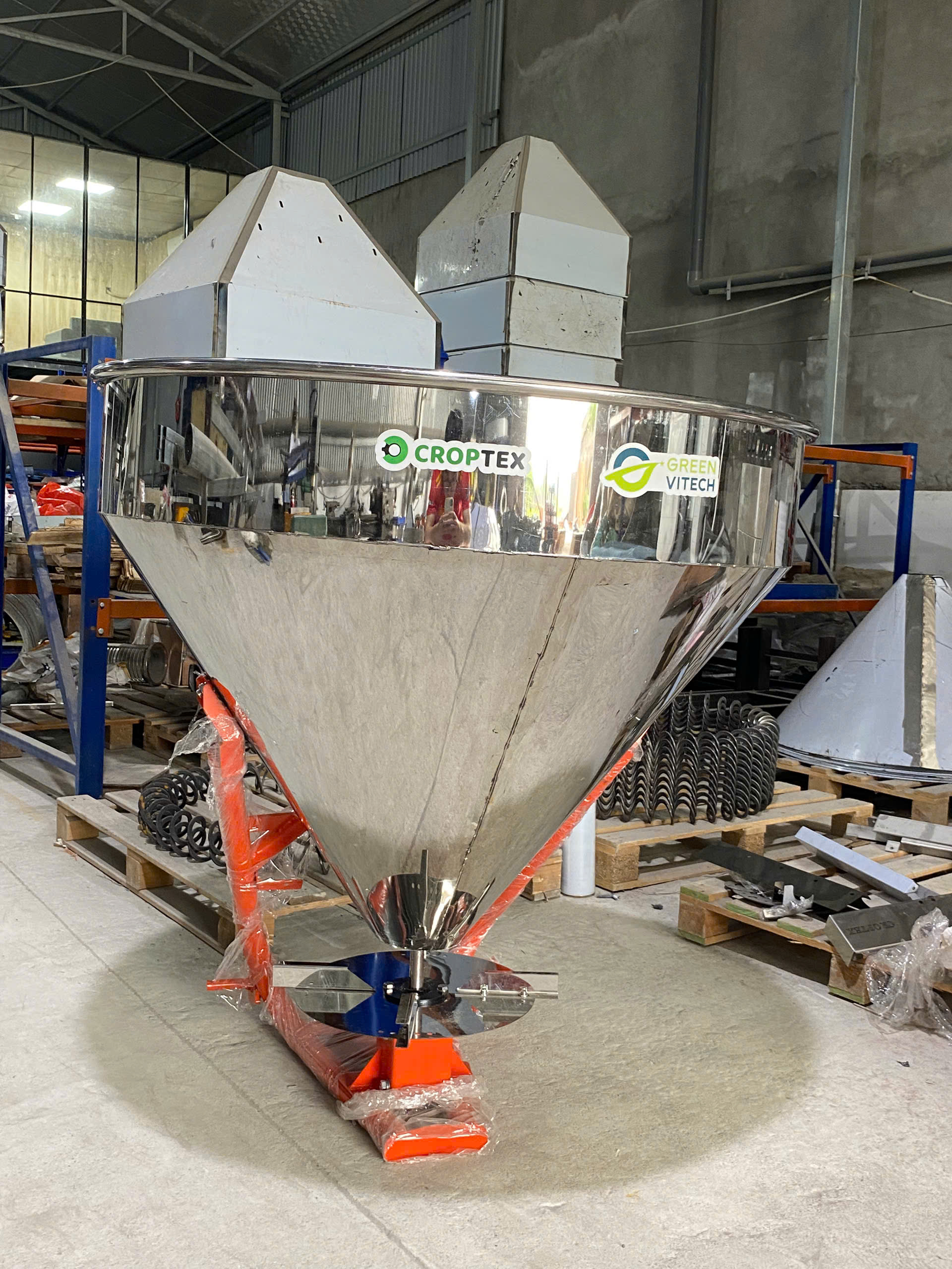 thùng rải phân 500 lít thùng rải phân 500 lít